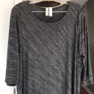 Premise Studio Woman heather gray striped tunic